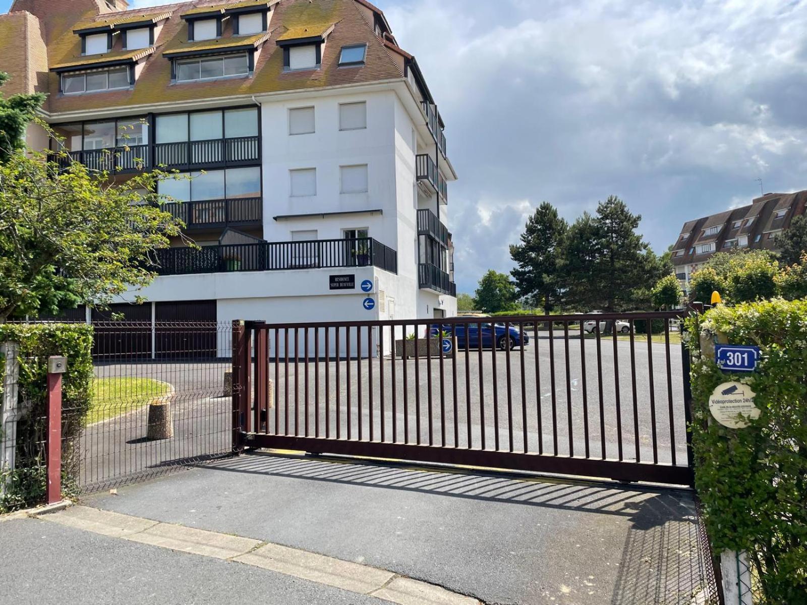 Super Deauville Appartement 2 Pieces Cosy Proche Plage Plein Sud Villers-sur-Mer Exterior photo